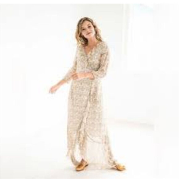 JessaKae Dresses & Skirts - Jessakae Dress Maxi Ruffle Mute Floral 3/4 Smock Sleeve Flowy Faux Wrap Sz m